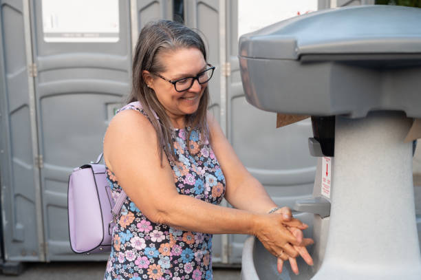 Best Porta potty rental near me  in Bloomfield, MO